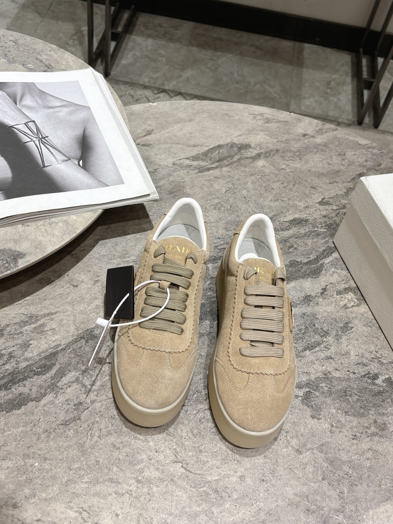 Pra*a sneakers